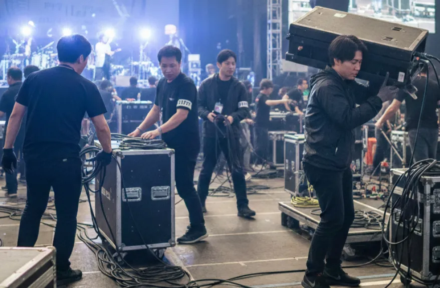 小規模から大型案件まで「1名〜100名まで即対応」